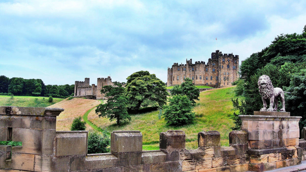 castle walls in England